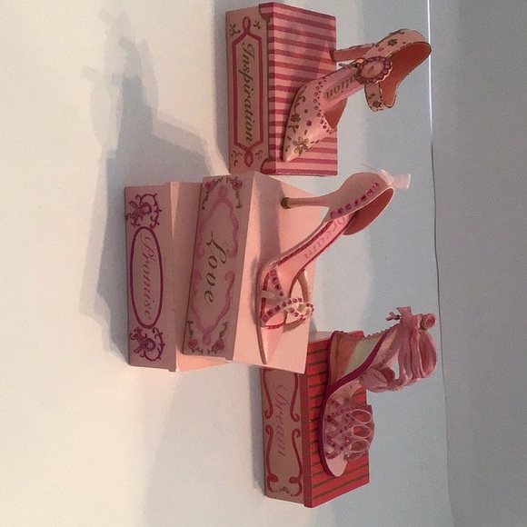 Breast Awareness high heels and shoe boxes - Picture 12 of 13